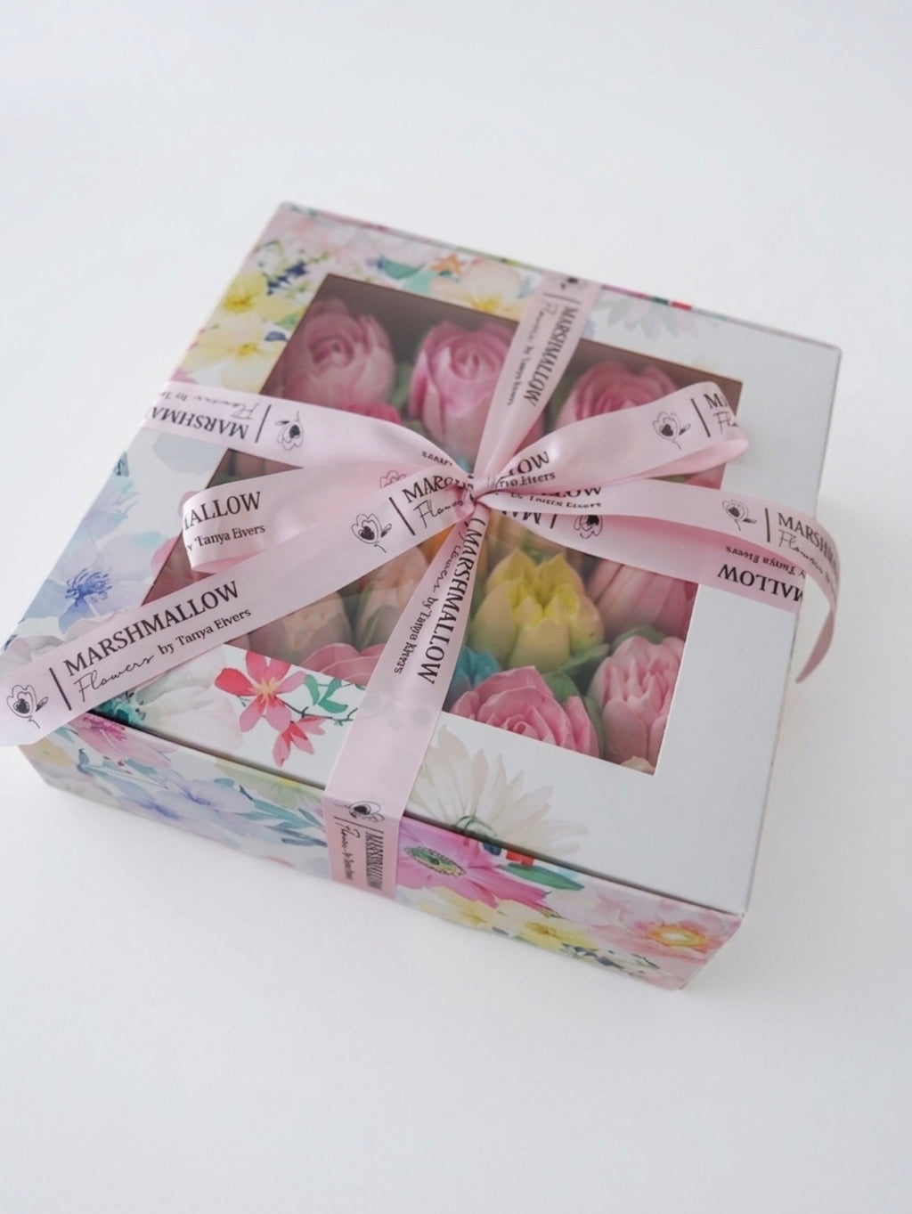 M size floral box pink